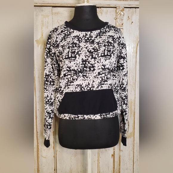 Cute NWT Zelos Sweatshirt Pullover - Picture 1 of 5